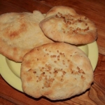 Czosnkowe chlebki Naan